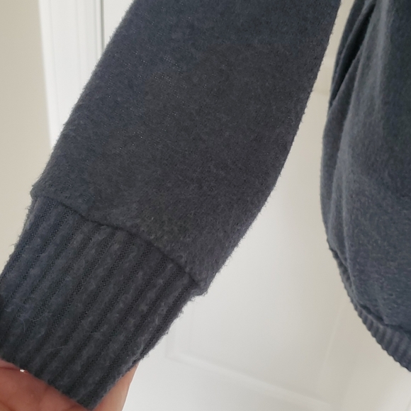 Super soft navy 💙sweater tunic - Picture 5 of 6